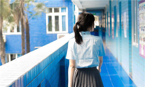 洛宁如何找到一个可以帮助我生孩子的女人？